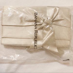 NWT satin envelope clutch - oyster color